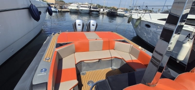 <br />
<b>Deprecated</b>:  htmlspecialchars(): Passing null to parameter #1 ($string) of type string is deprecated in <b>/home/u272898465/domains/privateboat83.fr/public_html/templates/galerie.php</b> on line <b>146</b><br />
